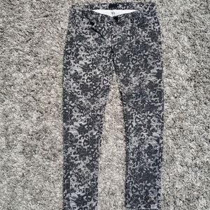 Bebe Floral Pattern Jeans in Size 26